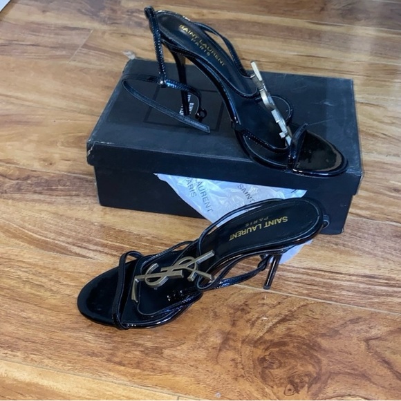 Heels - Picture 3 of 6